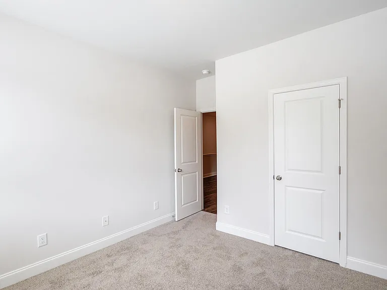 1290 Ainsworth Aly #1 — Photo 31