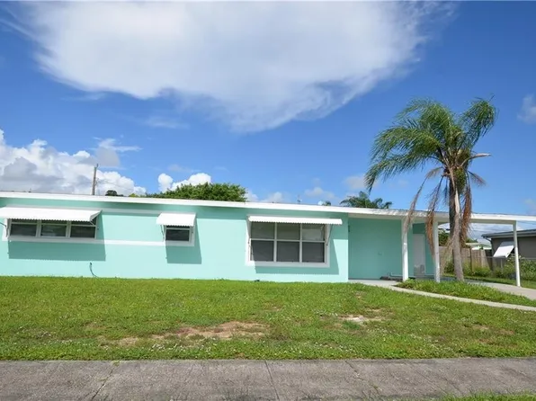 834 Dolores St, Sebastian, FL 32958