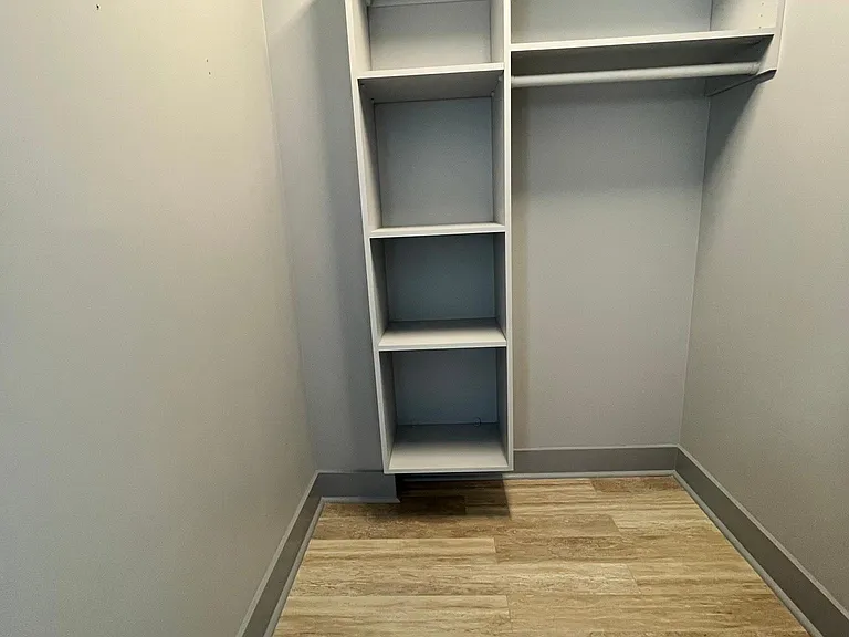 1133 Metropolitan Ave — Photo 13