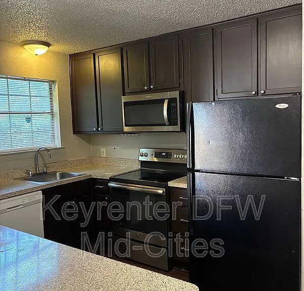 621 Race St #2 — Photo 3