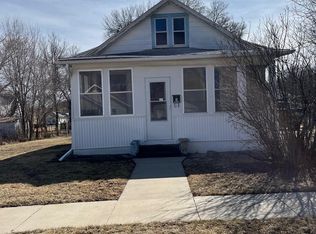 1616 W Willis Ave, Sioux City, IA 51103