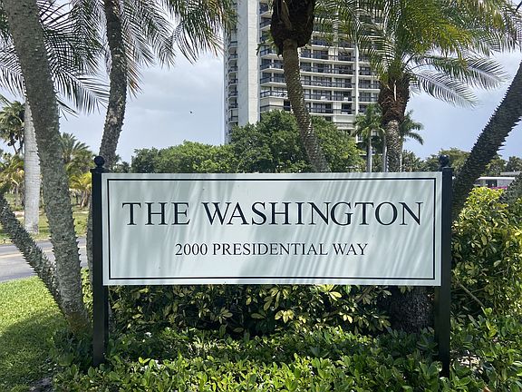 3rd image of 2000 Presidential Way #402-1