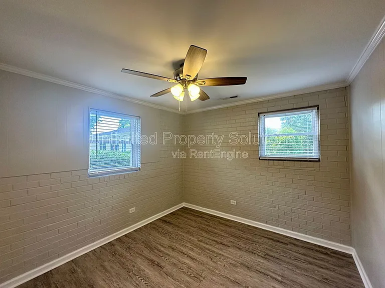 119 Gaddy Dr — Photo 10