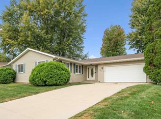 3831 Convair Ln, Cedar Falls, IA 50613