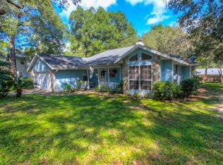 25109 Albia Ave, Sorrento, FL 32776
