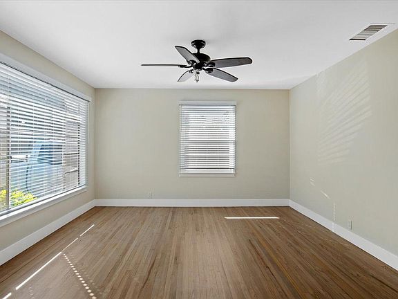 5th image of 1471 Belleaire St