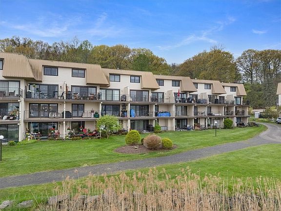 2nd image of 416 Bay Village Dr