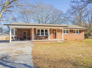 1078 Ridge Rd, Hartwell, GA 30643