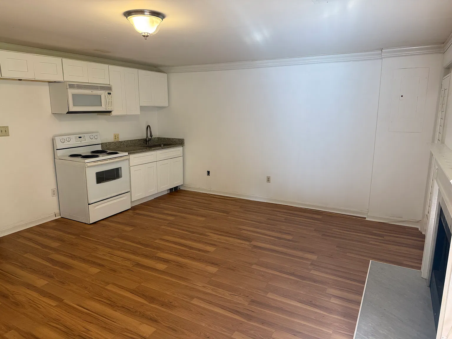 1 bed, 600 sqft, $1,350 — Photo 2