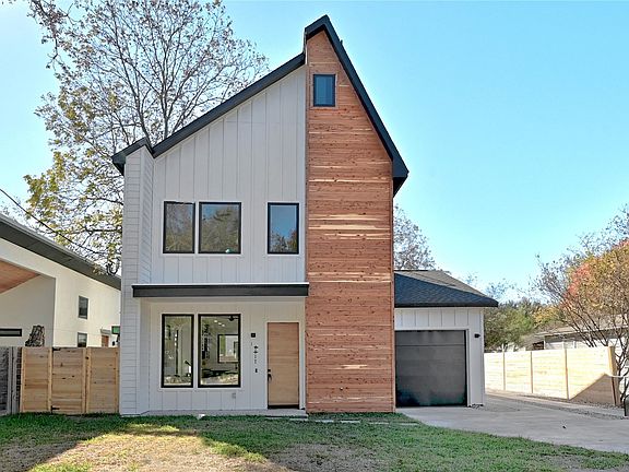 2nd image of 2717 Lyons Rd #1