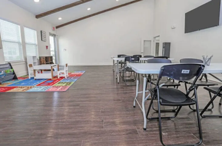 Sunland Country Apartments — Photo 3