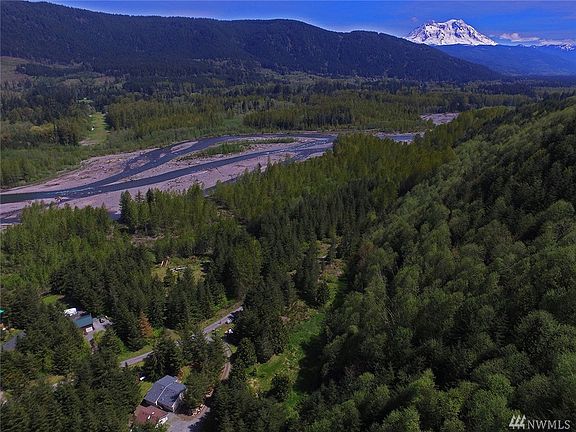 2nd image of 214 Rainier Vista Dr