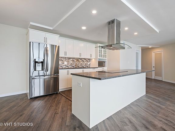 4th image of 505 N Lake Shore Dr APT 6504