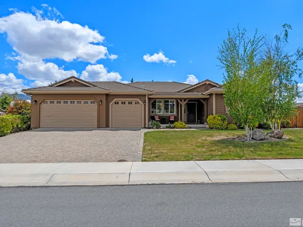 105 Carson River Dr, Dayton, NV 89403