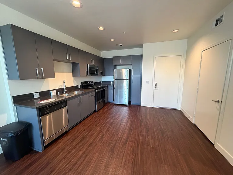 Mission Lofts — Photo 61