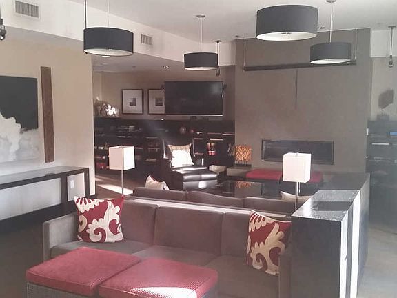 4th image of 350-200 East 507