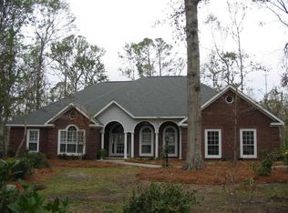 14 Spears Dr, Hattiesburg, MS 39402