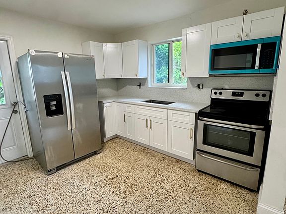 4th image of 1876 NW 19th St #1876