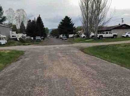 2nd image of 451 E 3rd N