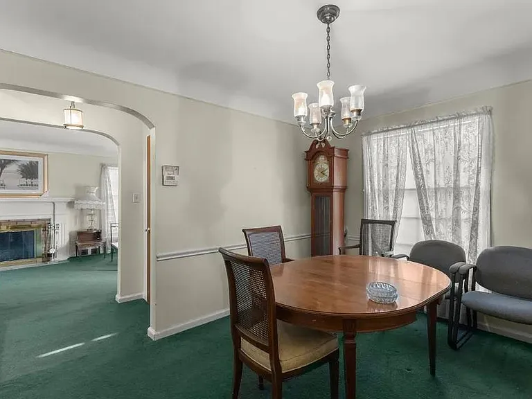 1883 Lochmoor Blvd — Photo 5