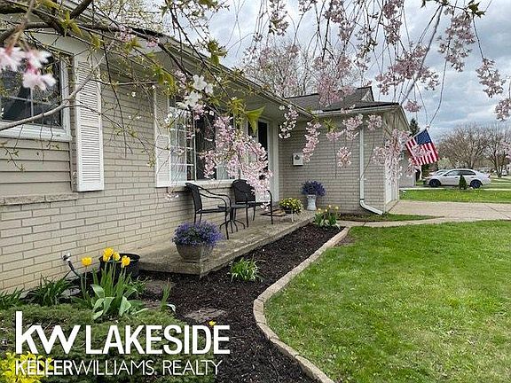 3rd image of 38746 Plainview Dr