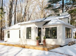 16060 Knack Ln, Union pier, MI 49129