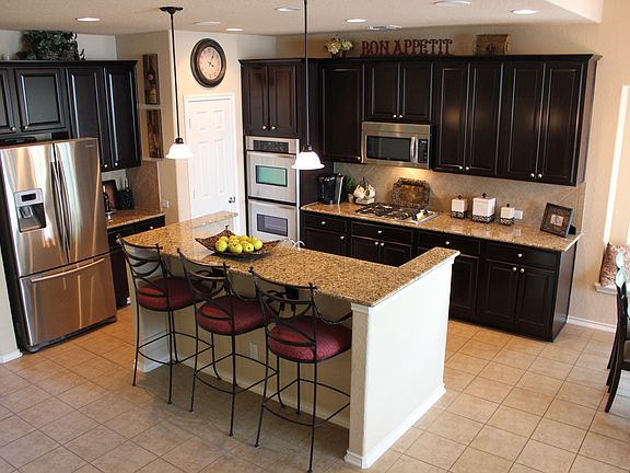 4th image of 25919 Laurel Way