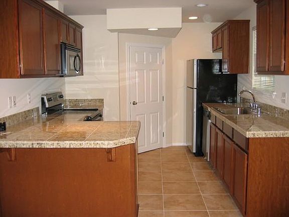 5th image of 8607 23rd Ave NE