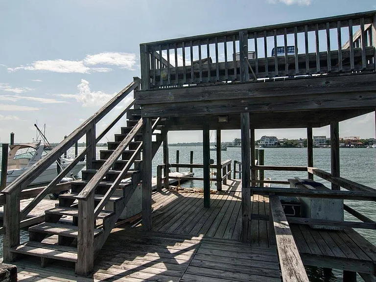 216 S Lumina Ave #B — Photo 37