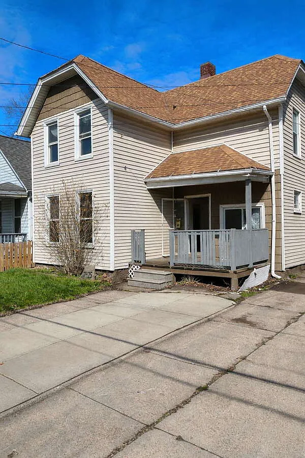 Building Photo - 7425 Harvard Ave