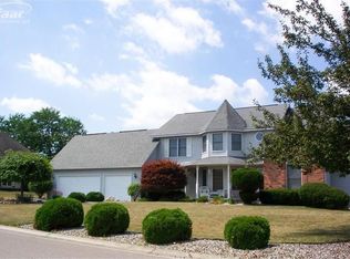 1408 Highland Meadows Dr, Flint, MI 48532