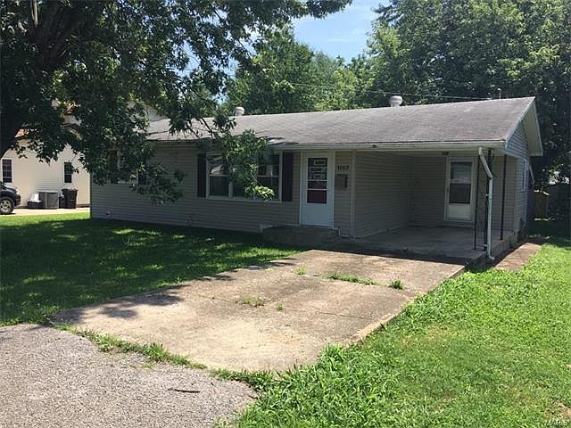 1st image of 1003 E Mondy St