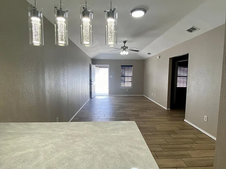 1204 Bryce Dr #2 — Photo 8