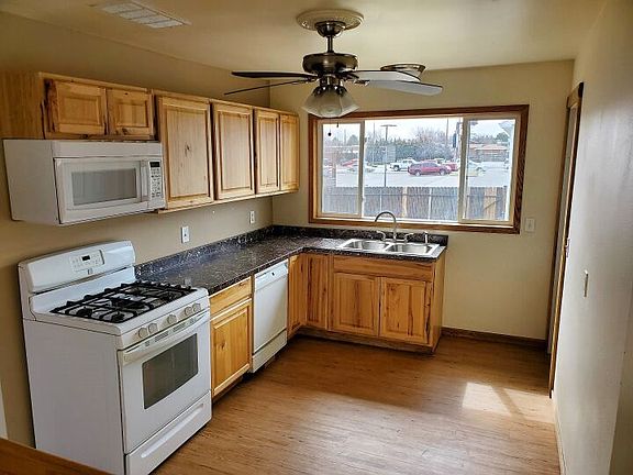 3rd image of 2320 Avenue B #1