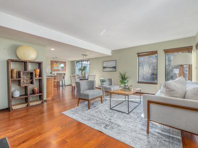 2228 E Roanoke Dr, Boise, ID, 83712