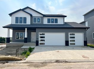 4800 Cornice Loop, Bismarck, ND 58503