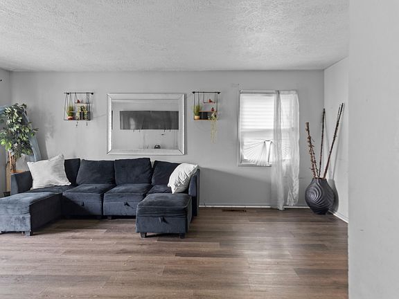 3rd image of 5201 E 34th St