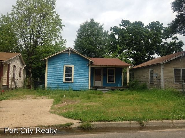 1st image of 1420 W 58th St