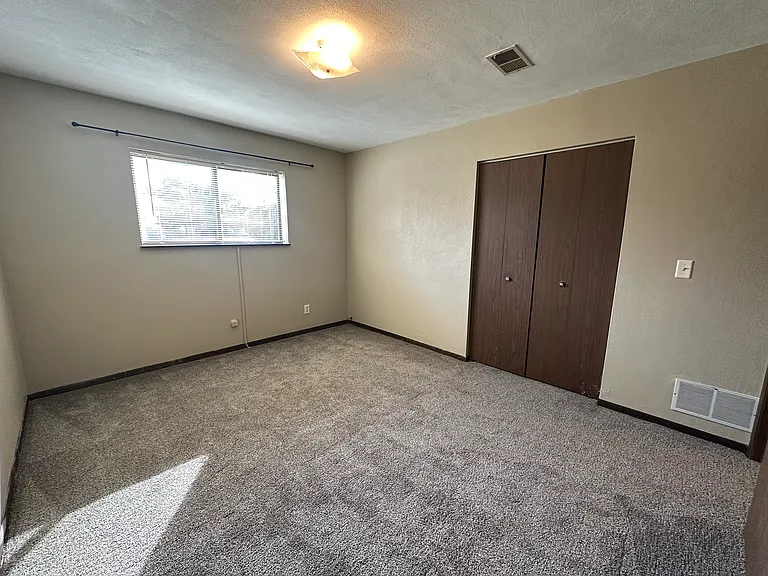 1106 8th Street Ct #1 — Photo 14