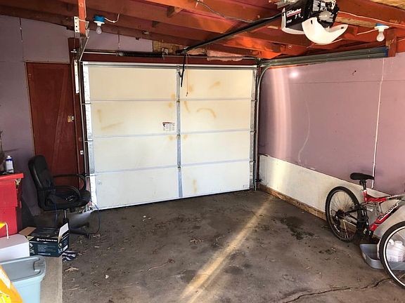 5th image of 711 Whitcher Ave