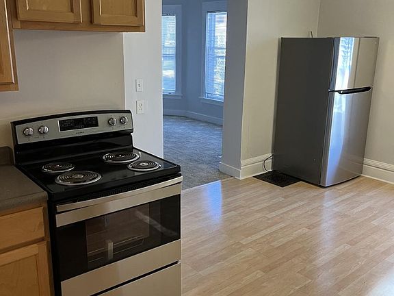 2nd image of 266 Fuller Ave SE #1