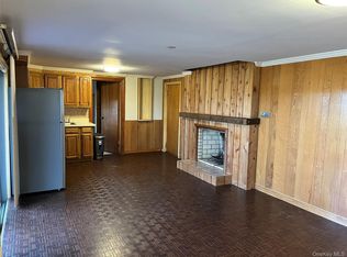 85 Paulding Dr, Chappaqua, NY 10514