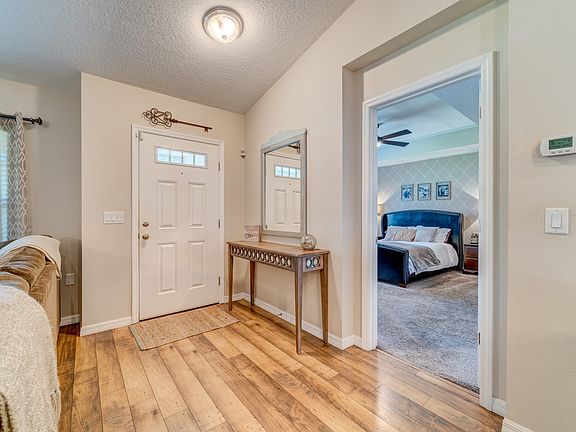 5th image of 3917 Hudson Ln