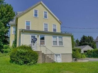 2 Nahatan Ct #B, Norwood, MA 02062