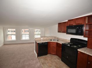 44 Market St #3, Portsmouth, NH 03801
