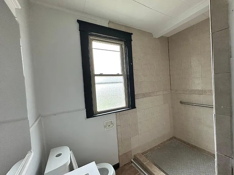 931 Olive Ave — Photo 9