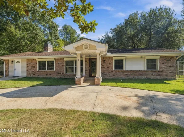 2 Dana Cir, Long Beach, MS 39560