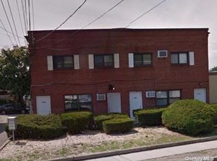 1692 Newbridge Rd #2NW, Bellmore, NY 11710