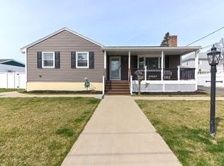 3 Conrad Ter, Saugus, MA 01906