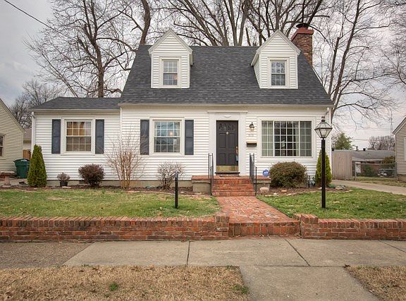 2nd image of 819 Cottage Dr